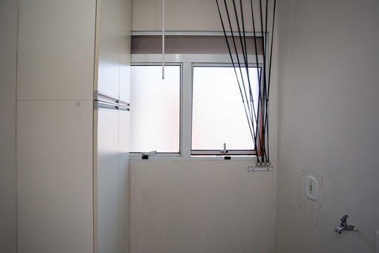 Área de Serviço de apartamento para alugar com 2 quartos, 45m² em Canhema, Diadema