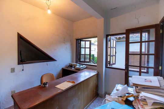 Quarto de Serviço de casa de condomínio à venda com 4 quartos, 336m² em Itaipu, Niterói