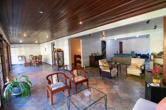 Casa de Condomínio à venda com 4 quartos, 336m² em Itaipu, Niterói
