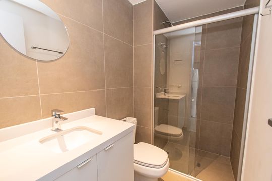 Banheiro de kitnet/studio à venda com 1 quarto, 27m² em Vila Mariana, São Paulo