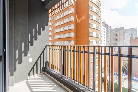 Varanda  de kitnet/studio à venda com 1 quarto, 24m² em Jardim Paulista, São Paulo