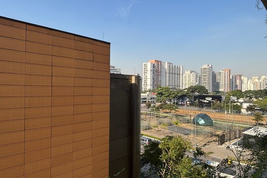 Vista de kitnet/studio à venda com 1 quarto, 30m² em Indianópolis, São Paulo