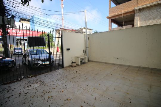 Quintal e garagem de casa à venda com 3 quartos, 93m² em Penha Circular, Rio de Janeiro