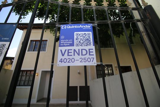 Placa de casa à venda com 3 quartos, 93m² em Penha Circular, Rio de Janeiro