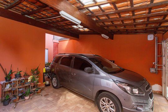 Garagem de casa à venda com 3 quartos, 152m² em Jardim Previdencia, São Paulo