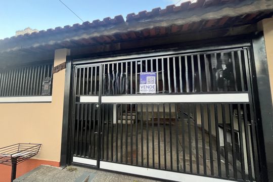 Placa/Fachada de casa à venda com 6 quartos, 289m² em Parque Peruche, São Paulo