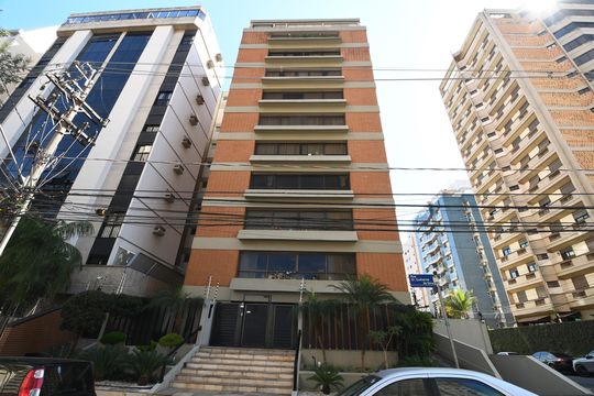 Fachada do Prédio de apartamento à venda com 5 quartos, 221m² em Cambuí, Campinas