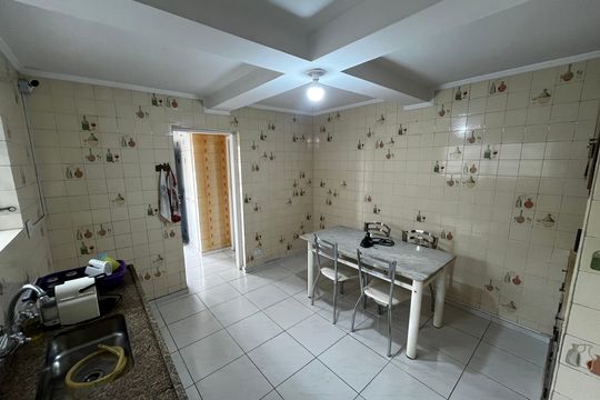 Cozinha de casa à venda com 3 quartos, 105m² em Vila Romero, São Paulo