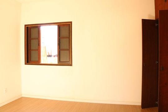 Quarto 2 de casa para alugar com 3 quartos, 130m² em Bom Retiro, São Paulo