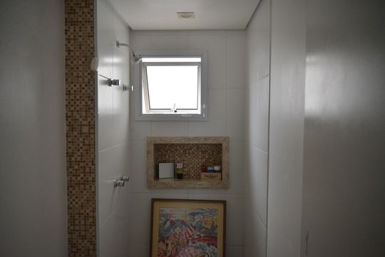 Banheiro Social de apartamento à venda com 3 quartos, 90m² em Vila Floresta, Santo André