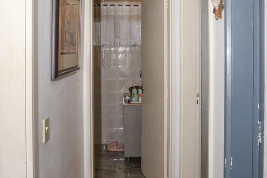 Corredor de apartamento à venda com 3 quartos, 100m² em Perdizes, São Paulo