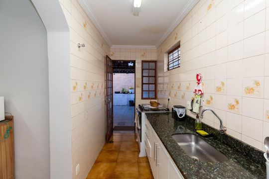 Cozinha de casa à venda com 7 quartos, 647m² em Padre Eustáquio, Belo Horizonte