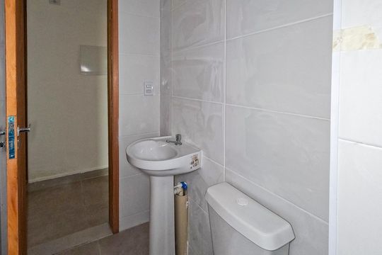 Banheiro de kitnet/studio à venda com 1 quarto, 29m² em Jardim Maristela, São Paulo