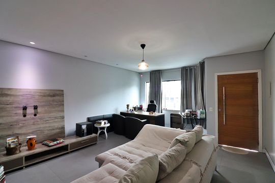 Casa para alugar com 3 quartos, 370m² em Nova Petrópolis, São Bernardo do Campo