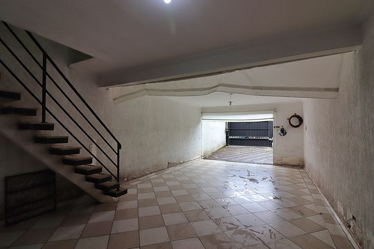 Garagem de casa para alugar com 3 quartos, 370m² em Nova Petrópolis, São Bernardo do Campo