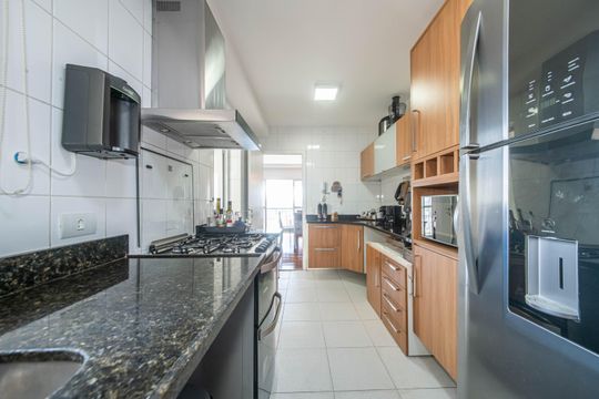 Cozinha de apartamento à venda com 3 quartos, 124m² em Bosque da Saúde, São Paulo
