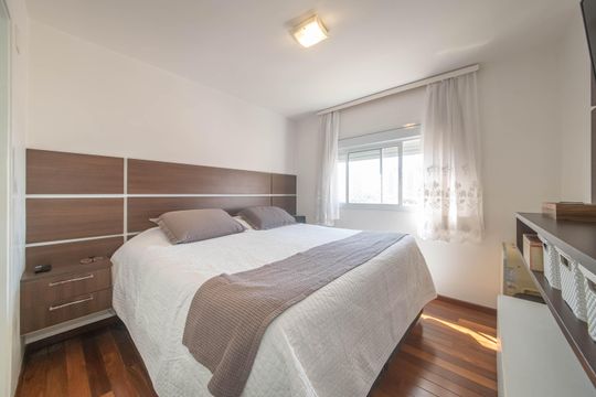 Suíte de apartamento à venda com 3 quartos, 124m² em Bosque da Saúde, São Paulo