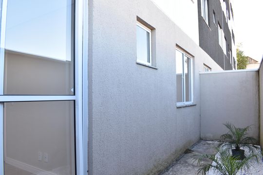 Varanda do Quarto 2 de apartamento à venda com 2 quartos, 49m² em Campina do Arruda, Curitiba
