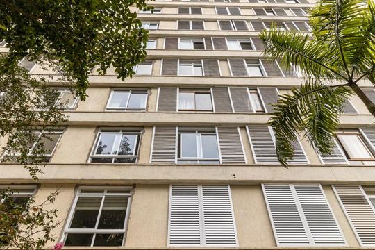 Fachada de casa de condomínio à venda com 2 quartos, 107m² em Higienópolis, São Paulo