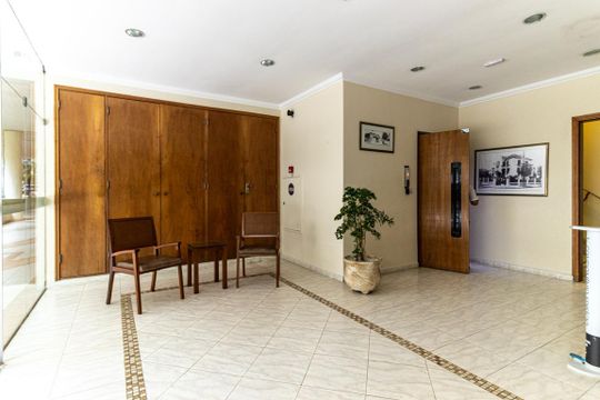 Hall Social de casa de condomínio à venda com 2 quartos, 107m² em Higienópolis, São Paulo