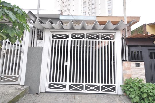 Fachada de casa para alugar com 2 quartos, 120m² em Vila Leonor, São Paulo