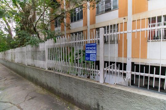 Plaquinha  de apartamento à venda com 2 quartos, 60m² em Cubango, Niterói