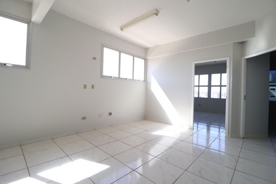 Apartamento para alugar com 2 quartos, 230m² em Centro, Uberlândia
