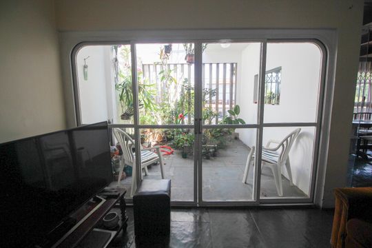 Sala de TV de casa à venda com 4 quartos, 390m² em Jardim Londrina, São Paulo