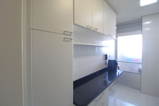 Cozinha de apartamento à venda com 2 quartos, 64m² em Jardim Nosso Lar, São Paulo