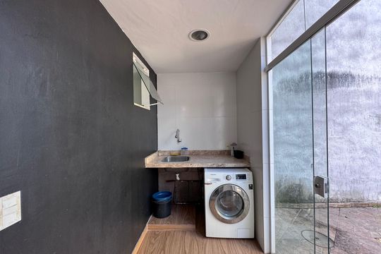 Área de Serviço de casa para alugar com 3 quartos, 180m² em Vargem Grande, Rio de Janeiro