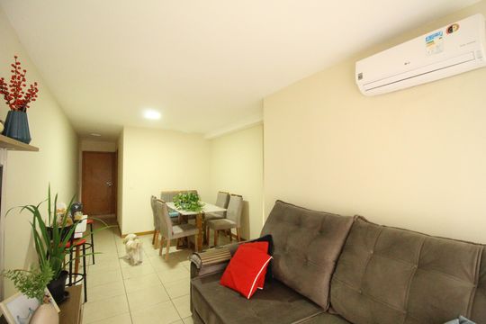 Sala de apartamento à venda com 3 quartos, 82m² em Taquara, Rio de Janeiro