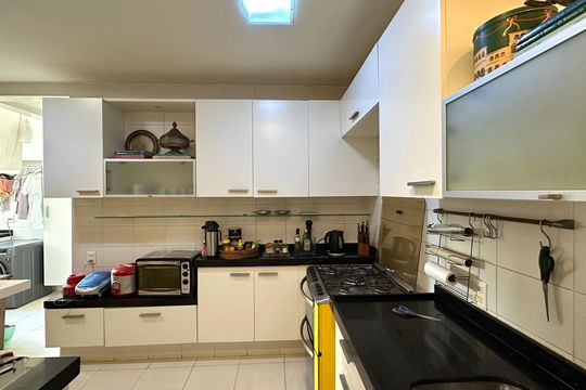 Cozinha de apartamento à venda com 3 quartos, 167m² em Copacabana, Rio de Janeiro