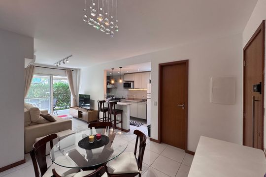 Sala de apartamento à venda com 2 quartos, 100m² em Recreio dos Bandeirantes, Rio de Janeiro