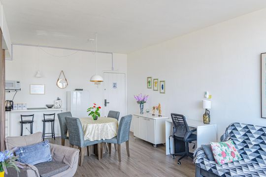 Sala de apartamento para alugar com 1 quarto, 56m² em Centro, Florianópolis