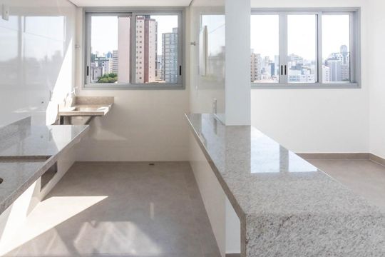 Cozinha de apartamento à venda com 2 quartos, 61m² em Santa Efigênia, Belo Horizonte