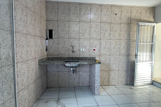 Cozinha de apartamento para alugar com 2 quartos, 64m² em Parque Flamengo, Guarulhos