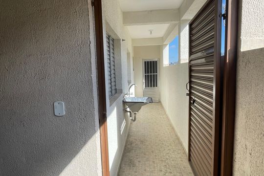 Área de Serviço de apartamento para alugar com 2 quartos, 64m² em Parque Flamengo, Guarulhos
