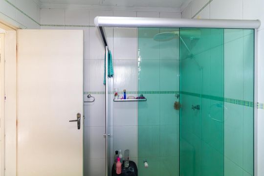 Banheiro  de casa à venda com 3 quartos, 180m² em Parque da Vila Prudente, São Paulo