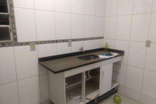 Cozinha de apartamento à venda com 2 quartos, 50m² em Juliana, Belo Horizonte