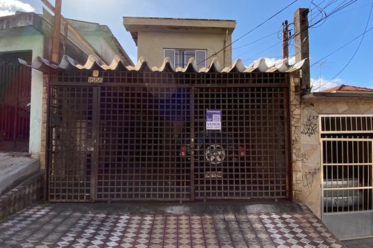 Fachada e Placa de casa à venda com 3 quartos, 400m² em Cangaiba, São Paulo