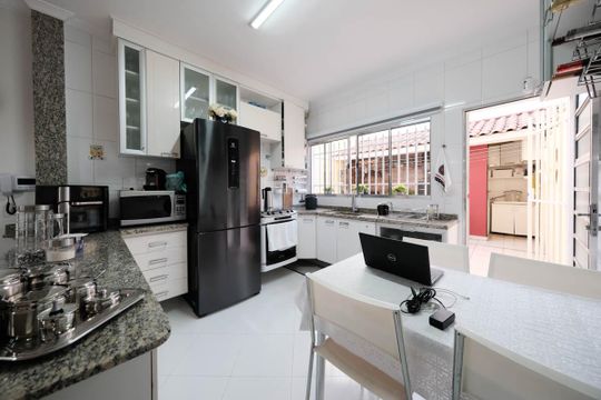 Cozinha de casa à venda com 3 quartos, 125m² em Jardim Maringa, São Paulo