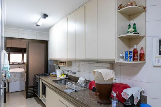 Cozinha de apartamento à venda com 3 quartos, 127m² em Higienópolis, São Paulo