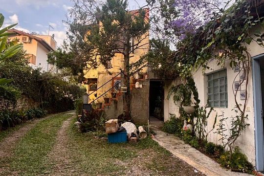Área externa de casa para alugar com 2 quartos, 50m² em Granja Viana, Cotia
