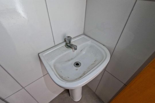 Banheiro de kitnet/studio à venda com 1 quarto, 25m² em Vila Cruz das Almas, São Paulo