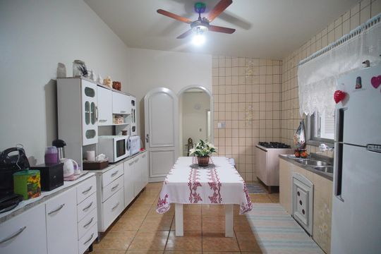 Cozinha de casa à venda com 3 quartos, 120m² em São Jorge, Novo Hamburgo