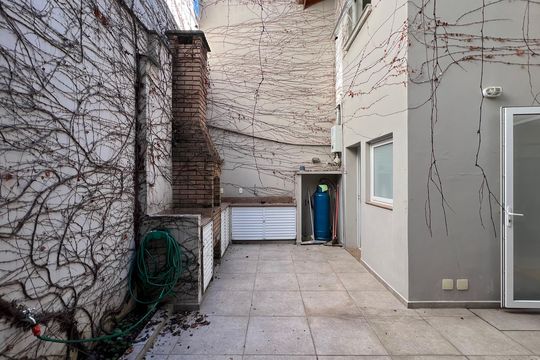 Quintal de casa à venda com 3 quartos, 160m² em Jardim Paulista, São Paulo