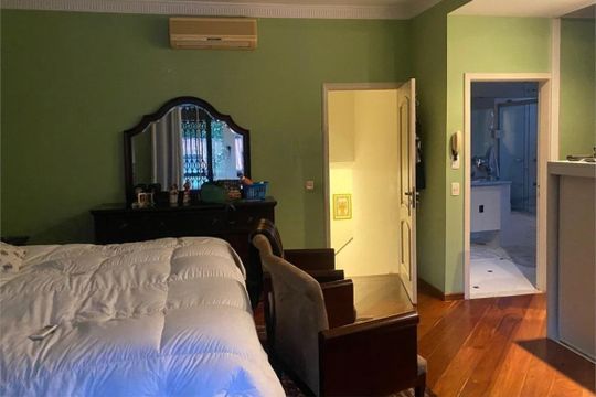Casa à venda com 4 quartos, 450m² em Santo Amaro, São Paulo