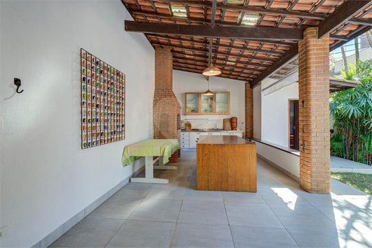 Casa de Condomínio à venda com 4 quartos, 360m² em Jardim Marajoara, São Paulo