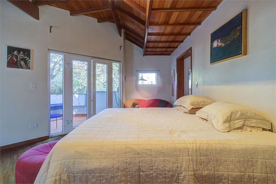 Casa de Condomínio à venda com 4 quartos, 360m² em Jardim Marajoara, São Paulo