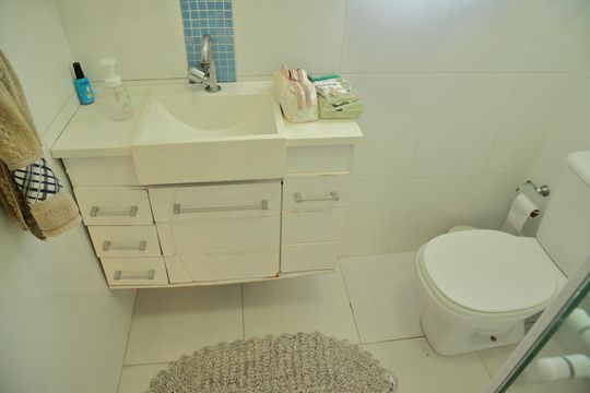 Banheiro do Quarto 3 de casa à venda com 4 quartos, 179m² em Vila Jordanopolis, São Bernardo do Campo